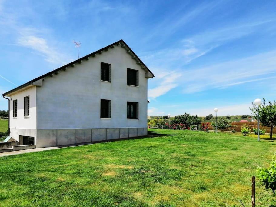 Casa Rural Paraje Valdefuentes ** Montehermoso Exterior photo